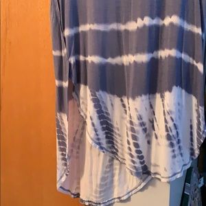 Mudd Hi-Lo T-shirt (Size M)